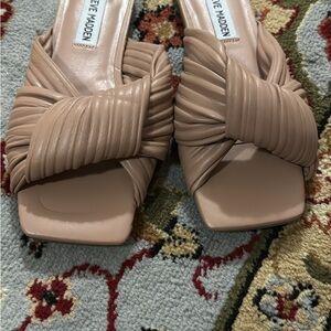 Steve Madden Women's Nude Pleated Heels